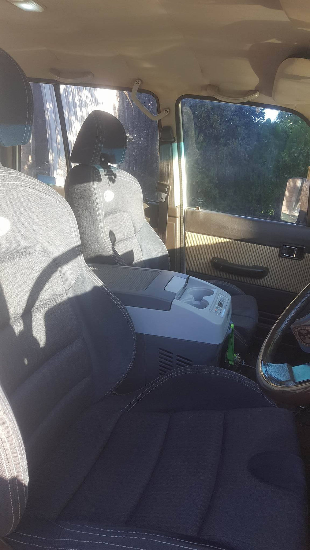 Seat Adapter Kit - Suitable for use with 60 Series LandCruiser