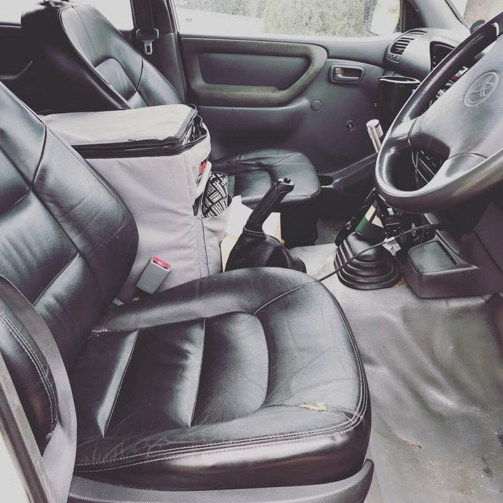 Seat Adapter Kit - Suitable for use with 100/105 Series LandCruiser