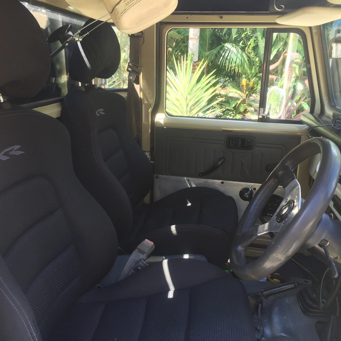 Seat Adapter Kit Suitable for Landcruiser 40 Series