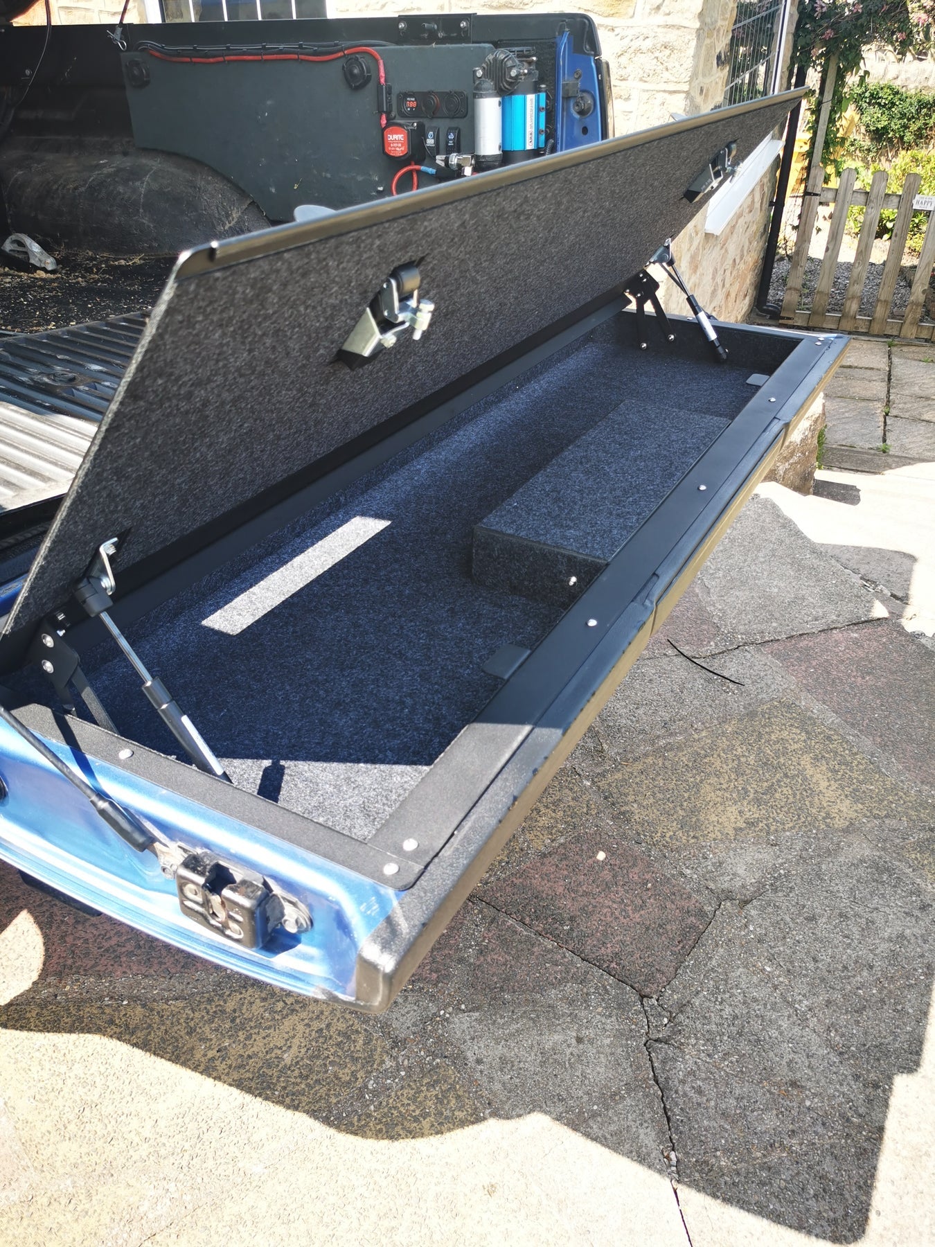 Tailgate Storage Suitable for Nissan Navara D40