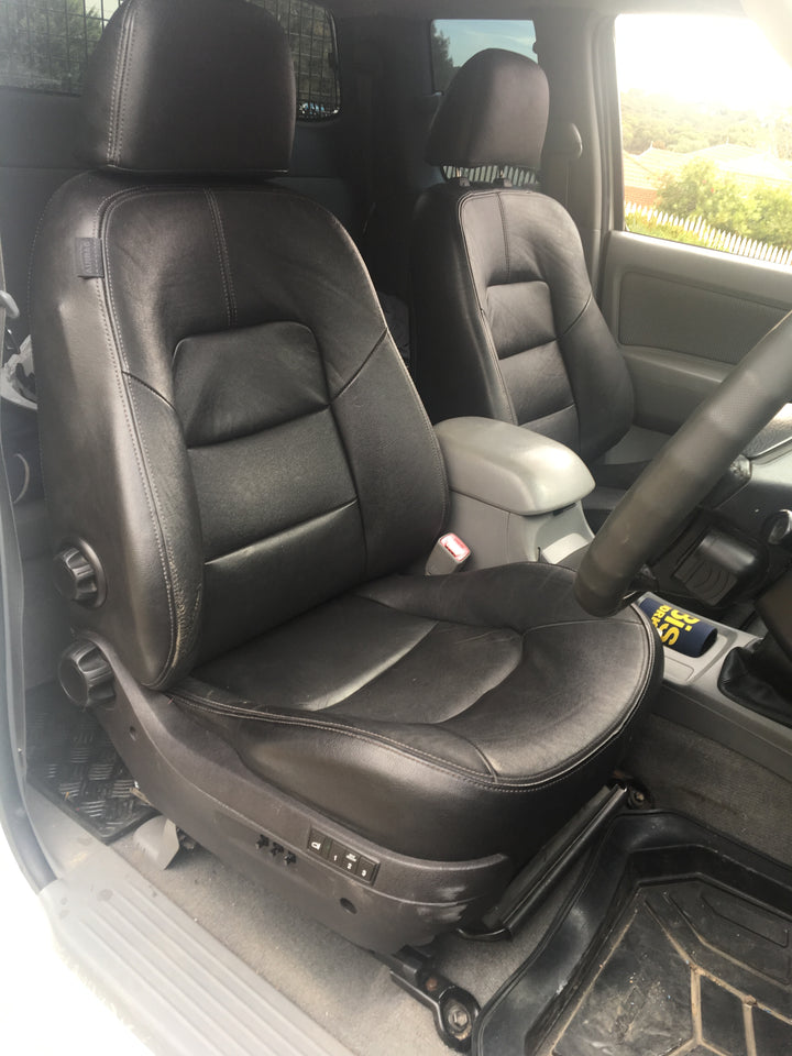 Seat Adapter Kit - Suitable for use with N70 Hilux