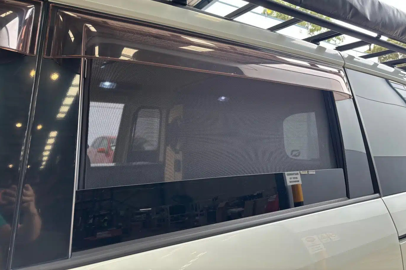 Snap Shades Suitable for Mitsubishi Delica 5th Gen (D:5; 2007-Present)