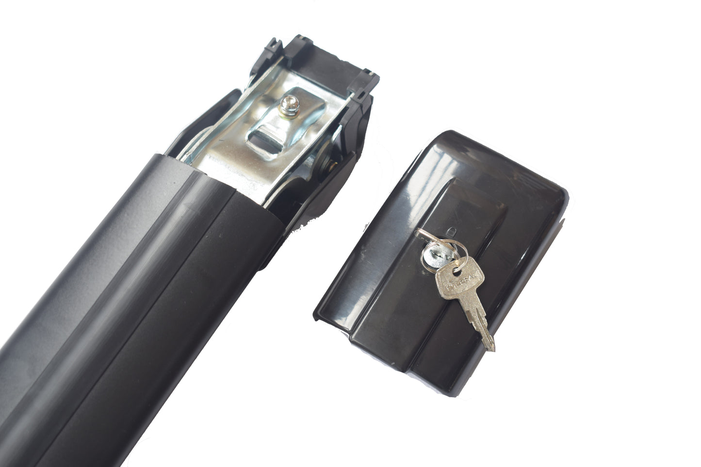 Cross Bars Roof Racks (Black) - Suitable For 1999-On Mitsubishi Pajero with Keys