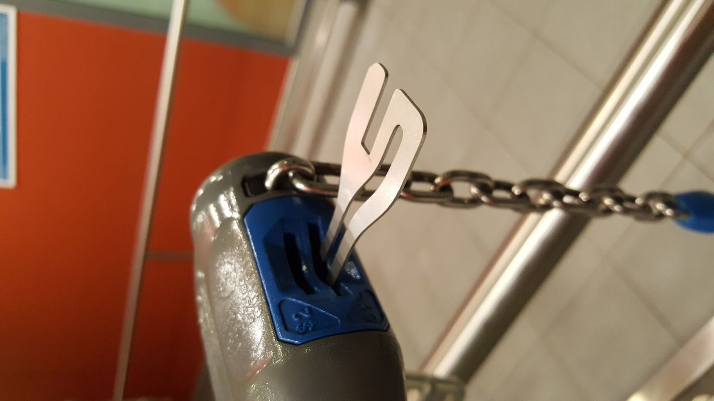 2 Pcs Universal Removable Shopping Trolley Token Key Coin Slot ALDI WOOLWORTHS COLES
