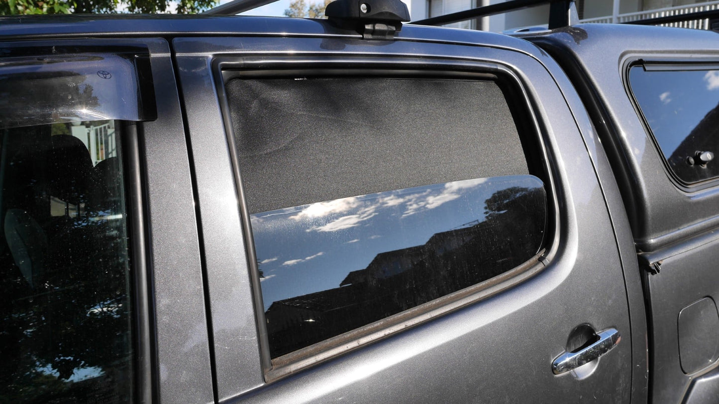 Snap Shades Suitable for Toyota Hilux 7th Generation | TruckMasters OX (AN10, AN20, AN30; 2004-2015)