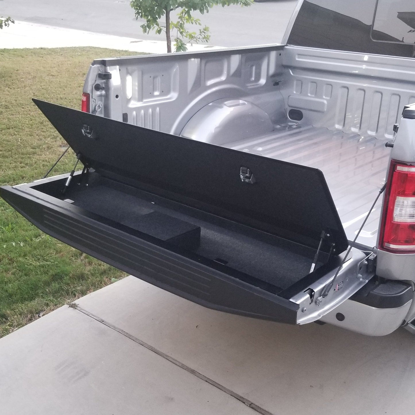 Tailgate Storage Mod Suitable for Ford F150