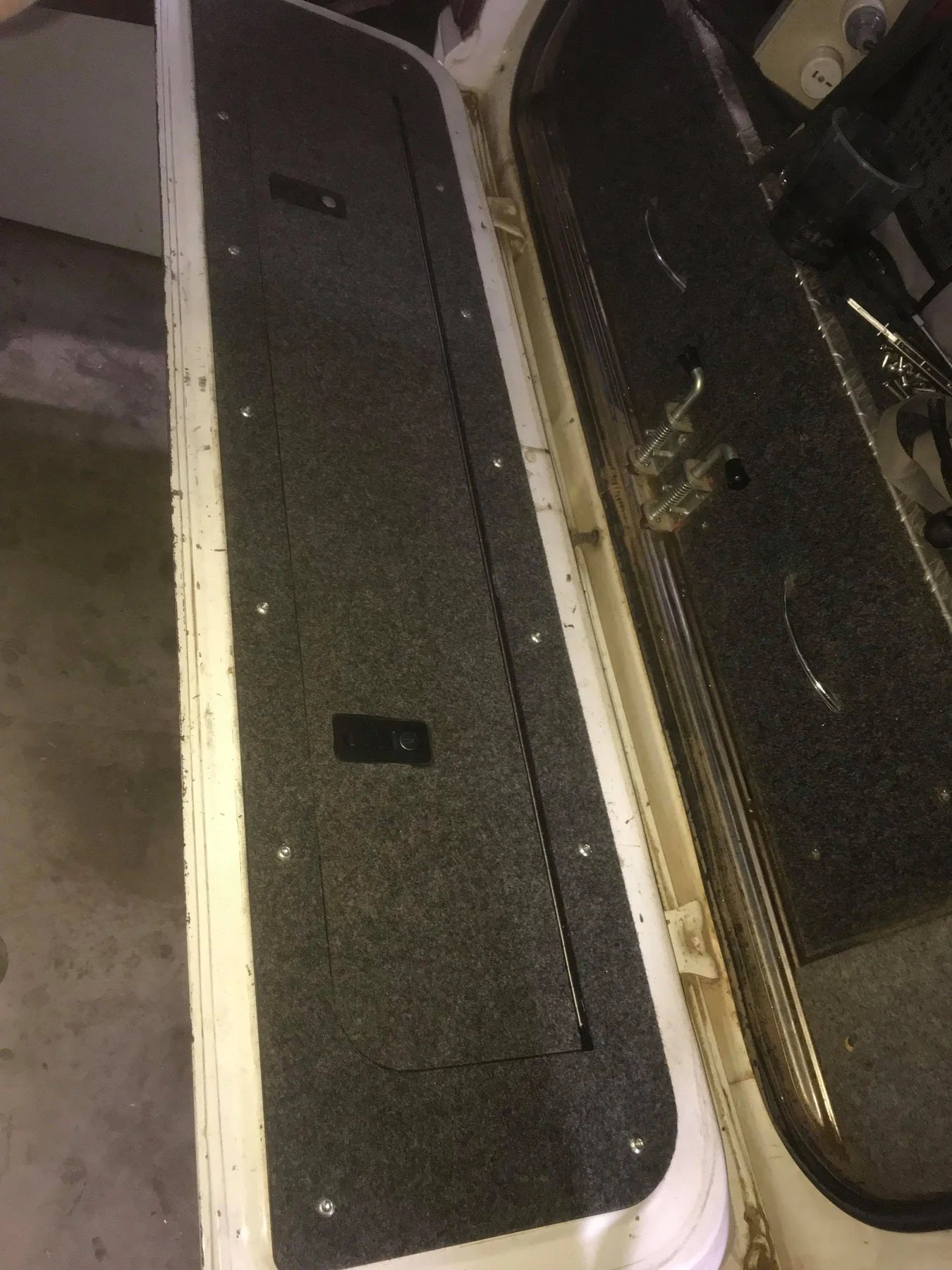 Tailgate Storage Mod Suitable for 60 Series Land Cruiser