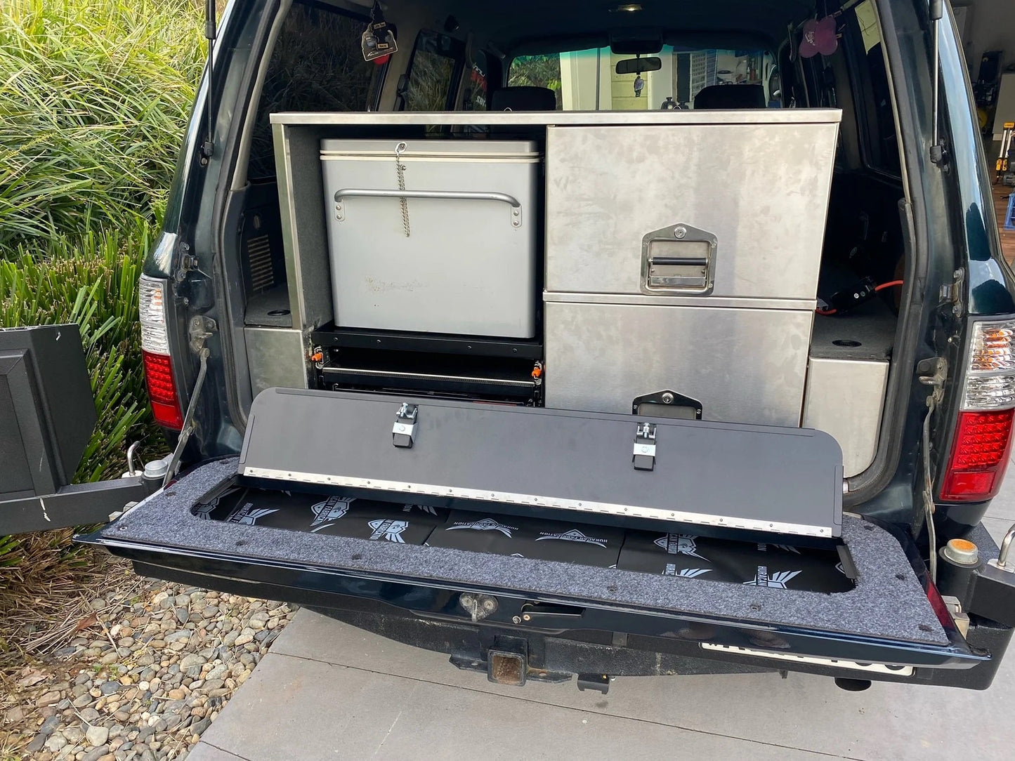 Tailgate Storage Mod Suitable for 80 Series Land Cruiser