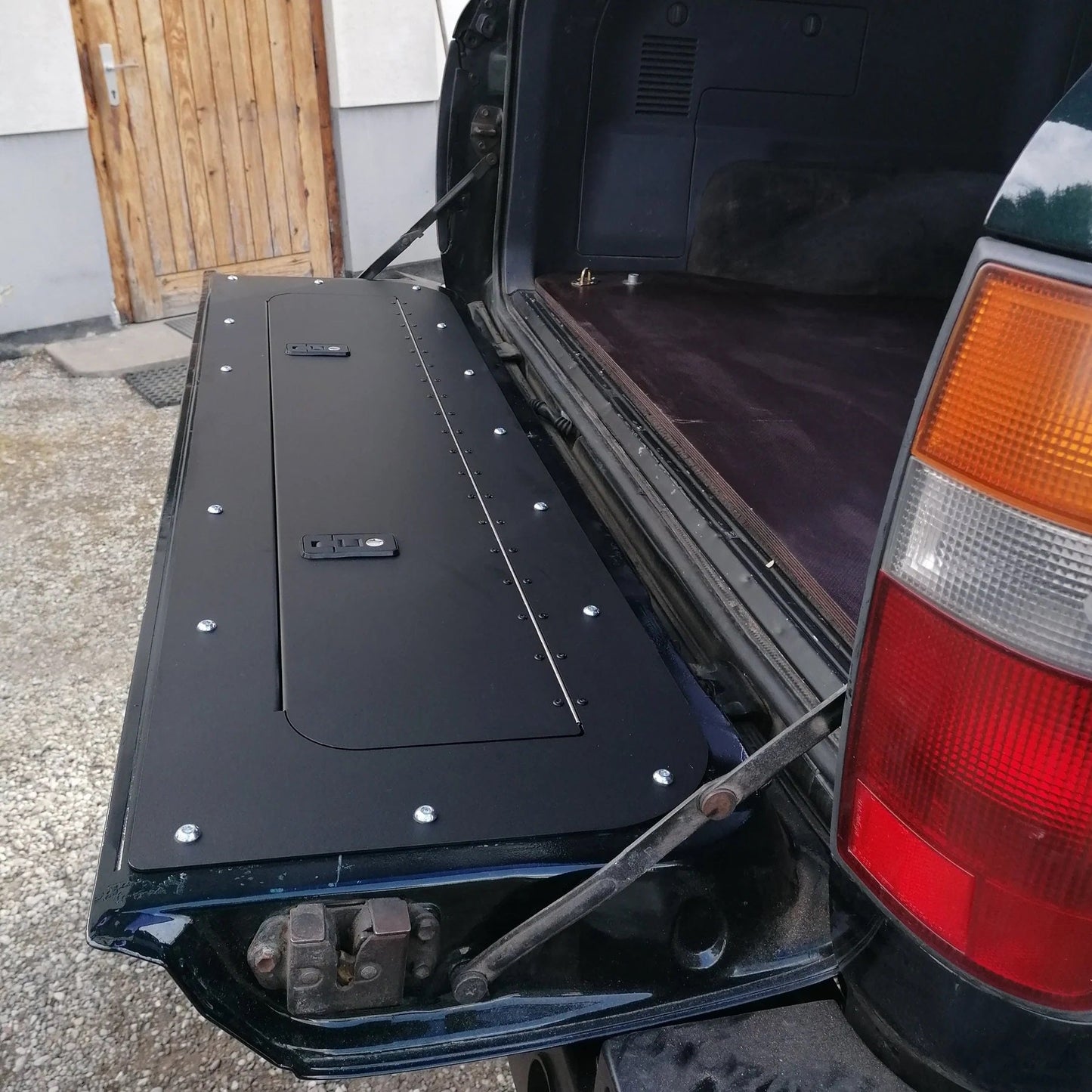 Tailgate Storage Mod Suitable for 80 Series Land Cruiser