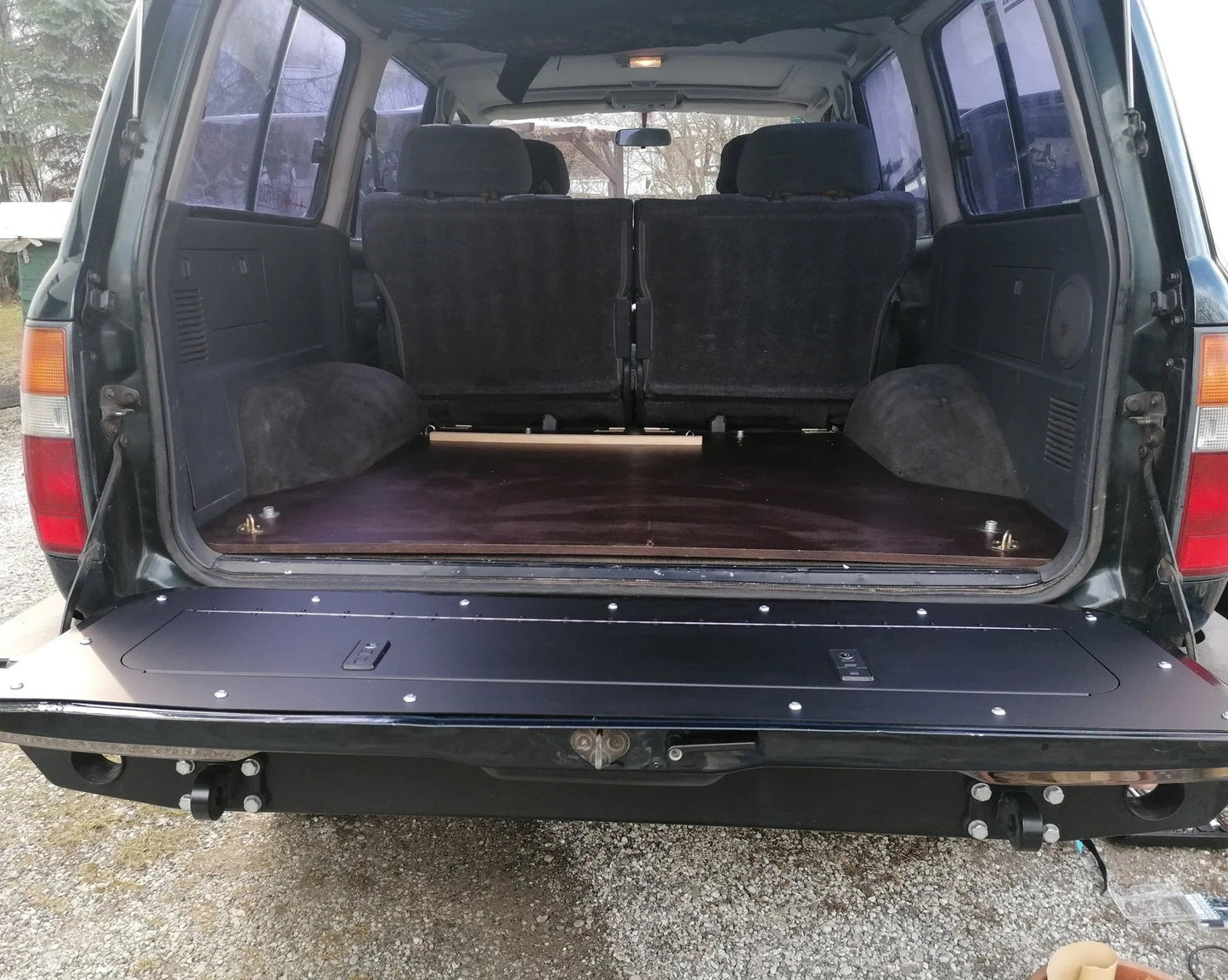 Tailgate Storage Mod Suitable for 80 Series Land Cruiser