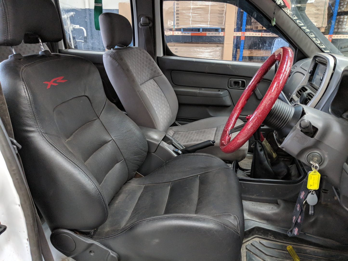 Seat Adapter Kit - Suit Navara D22