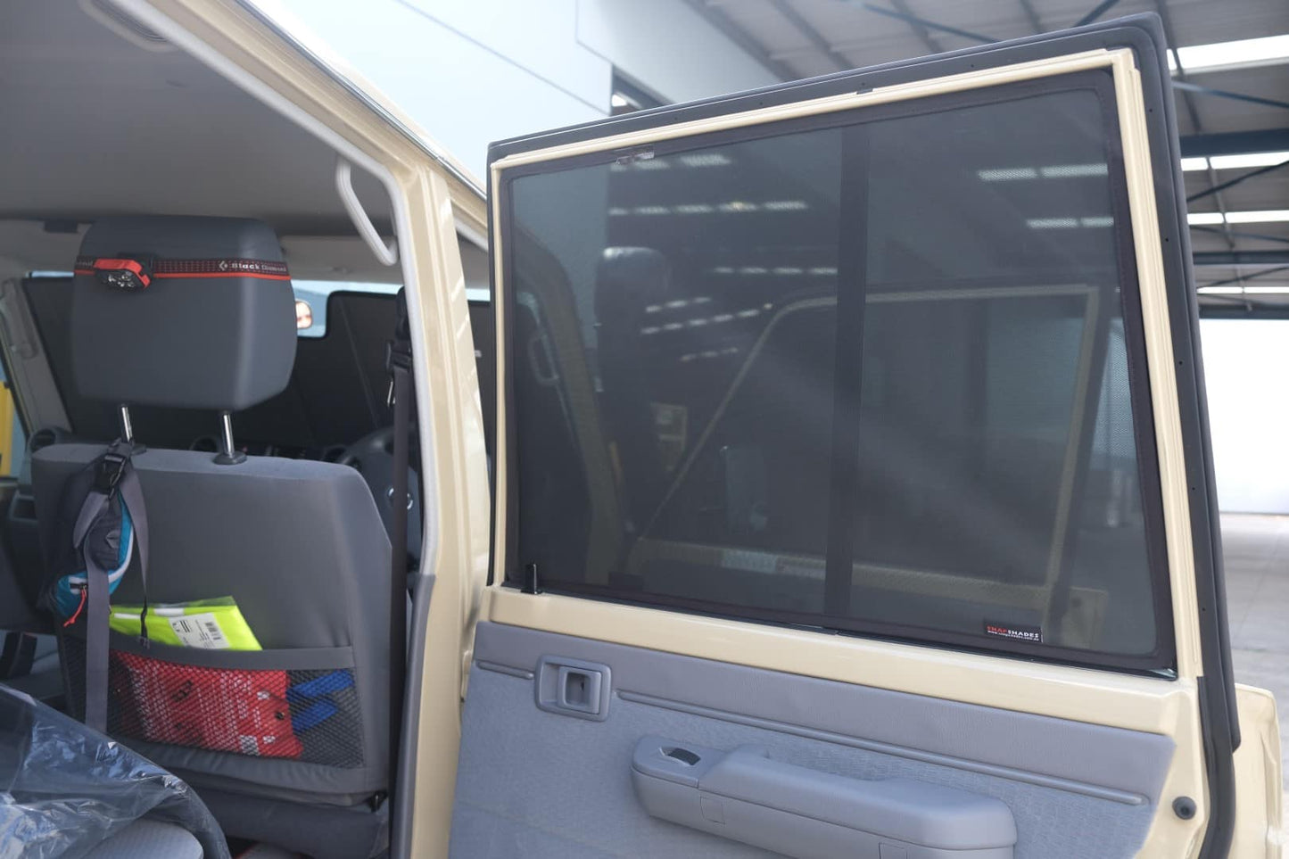 Snap Shades Suitable for Toyota LandCruiser 70 Series (76 Series; 1984-Present)