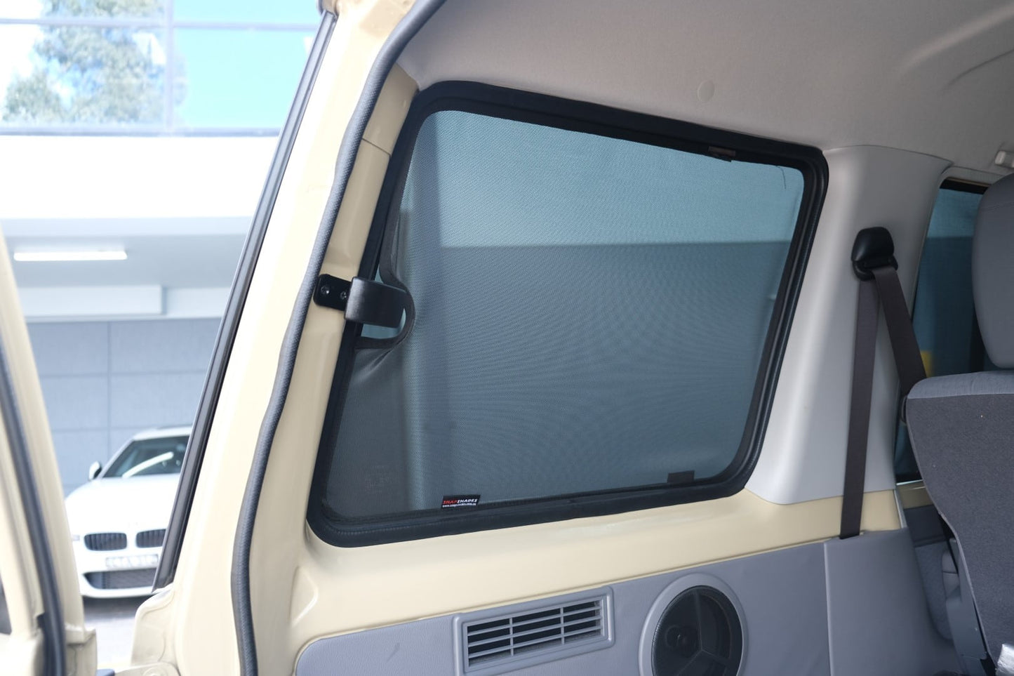 Snap Shades Suitable for Toyota LandCruiser 70 Series (76 Series; 1984-Present)